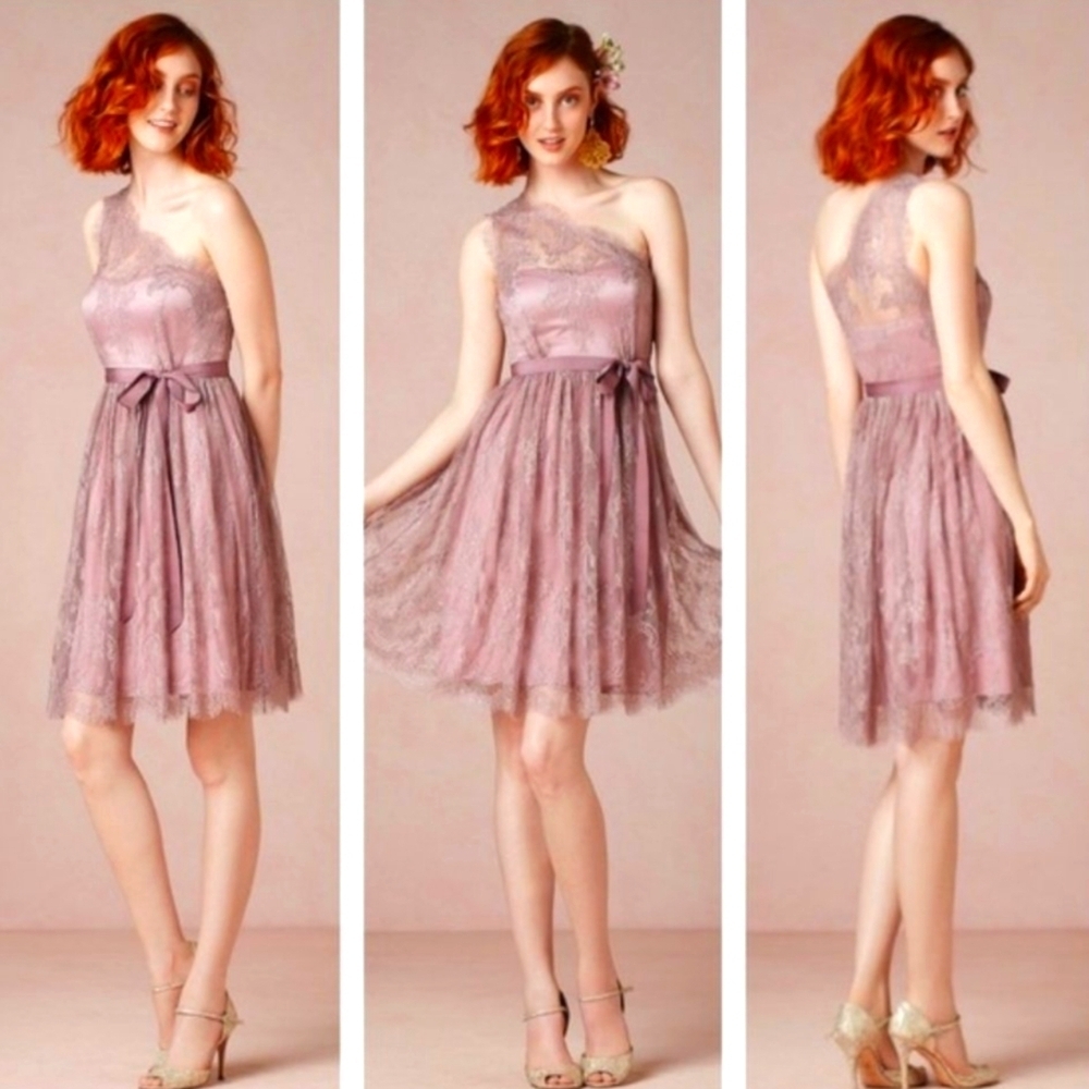 Anthropologie Va et Vien Ariel Lace On shoulder Dress